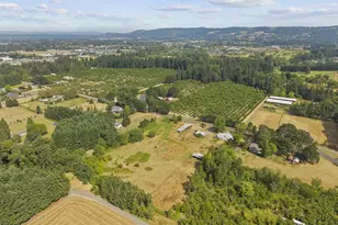 29770 NE Wilsonville Rd, Newberg, OR 97132 - Photo 23