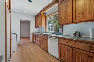 29770 NE Wilsonville Rd, Newberg, OR 97132 - Photo 11