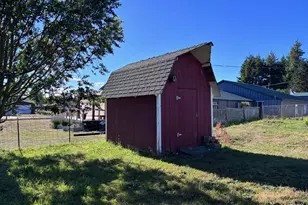 412 23rd St, Myrtle Point, OR 97458 - Photo 35
