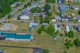 412 23rd St, Myrtle Point, OR 97458 - Photo 39