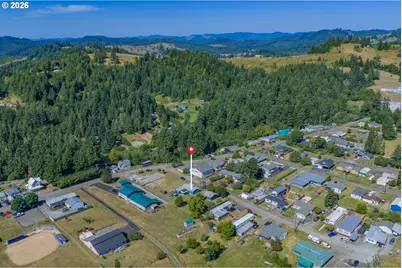 412 23rd St, Myrtle Point, OR 97458 - Photo 41