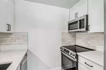 6904 SE Long St, Portland, OR 97206 - Photo 7