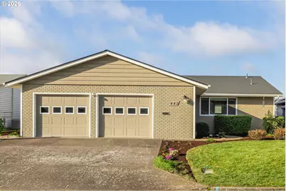 443 S Columbia Dr, Woodburn, OR 97071 - Photo 1