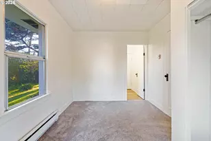 1887 Madrona St, North Bend, OR 97459 - Photo 27