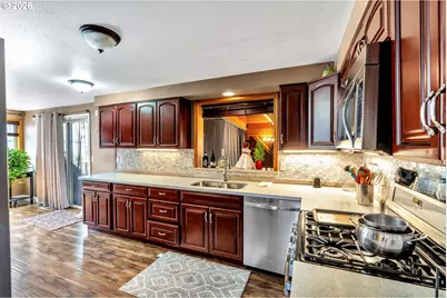 21498 SW Jay St, Beaverton, OR 97003 - Photo 15