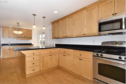 13046 Setera Cir, Oregon City, OR 97045 - Photo 15
