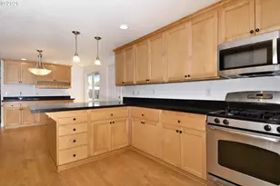 13046 Setera Cir, Oregon City, OR 97045 - Photo 15