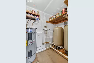 250 Schilling Rd, Lyle, WA 98635 - Photo 9