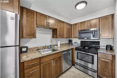 88416 1st Ave #209, Florence, OR 97439 - Photo 17
