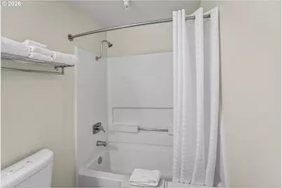 88416 1st Ave #209, Florence, OR 97439 - Photo 7
