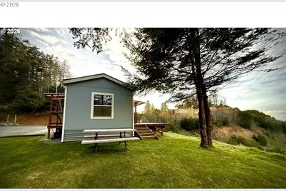 94255 Seaview Ln, Gold Beach, OR 97444 - Photo 3