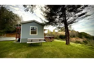 94255 Seaview Ln, Gold Beach, OR 97444 - Photo 3