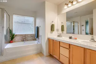 3667 SE Alexander St, Hillsboro, OR 97123 - Photo 19