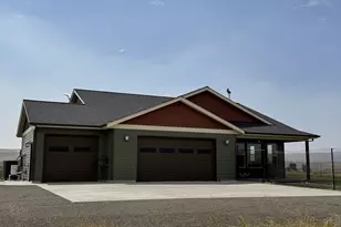 1818 Centerville Hwy, Centerville, WA 98613 - Photo 3