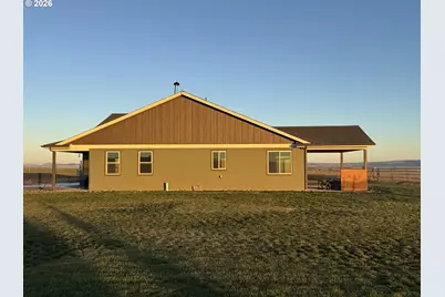 1818 Centerville Hwy, Centerville, WA 98613 - Photo 5