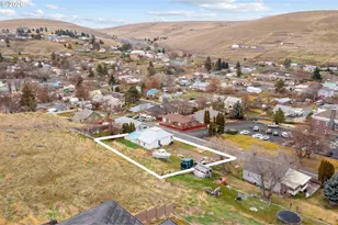 110 N Gilmore St, Heppner, OR 97836 - Photo 31