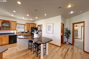 163 W 1st Ave, Cannon Beach, OR 97110 - Photo 9