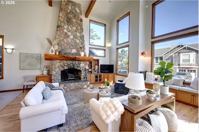 163 W 1st Ave, Cannon Beach, OR 97110 - Photo 3