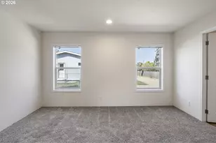 625 N 16th St, Cottage Grove, OR 97424 - Photo 21