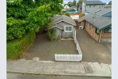 830 Oceanway St, Seaside, OR 97138 - Photo 21