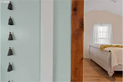 830 Oceanway St, Seaside, OR 97138 - Photo 11