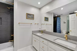 1300 Tyndall Ct, Lake Oswego, OR 97034 - Photo 41