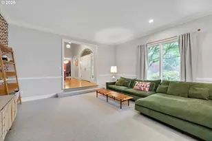 1300 Tyndall Ct, Lake Oswego, OR 97034 - Photo 17