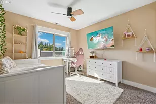 805 NW Victoria Ave, Gresham, OR 97030 - Photo 17