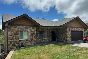 1118 S 11th St, Coos Bay, OR 97420 - Photo 1