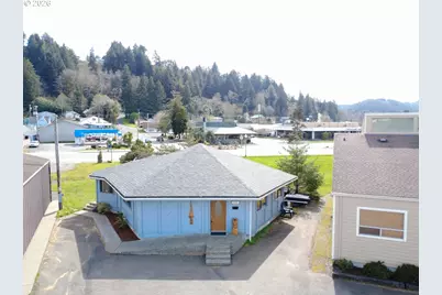 566 Greenwood Ave, Reedsport, OR 97467 - Photo 5