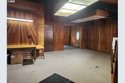 566 Greenwood Ave, Reedsport, OR 97467 - Photo 17