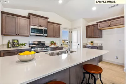 876 E Kinsley Ave, Hermiston, OR 97838 - Photo 11