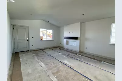 876 E Kinsley Ave, Hermiston, OR 97838 - Photo 3