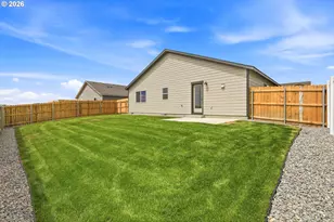 876 E Kinsley Ave, Hermiston, OR 97838 - Photo 19