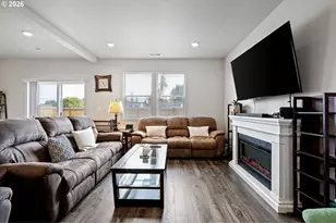 2259 30th Pl, Springfield, OR 97477 - Photo 13