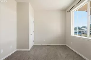 4575 Shipps Pl, Salem, OR 97305 - Photo 5