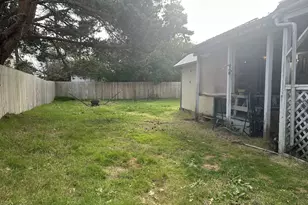 1612 34th St, Florence, OR 97439 - Photo 17