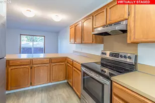 5005 SW Mitchell St, Portland, OR 97221 - Photo 5