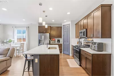 1566 N Spruce St, Canby, OR 97013 - Photo 7