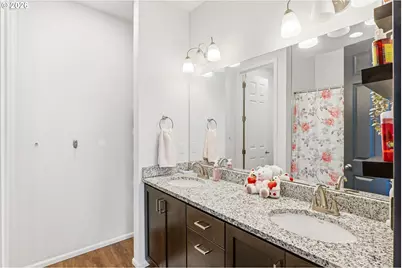 1566 N Spruce St, Canby, OR 97013 - Photo 13