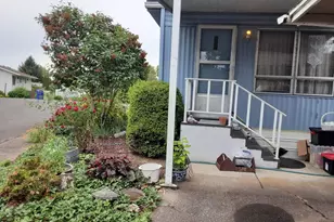 570 N 10th Ave, Cornelius, OR 97113 - Photo 11