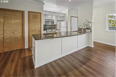 602 S Nevada St #D, Portland, OR 97219 - Photo 21
