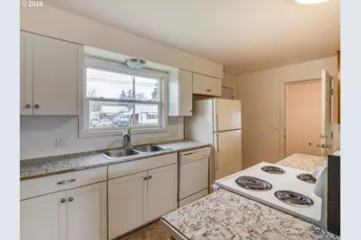 412 SE Grant St, Sheridan, OR 97378 - Photo 15