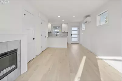 5470 SE Bybee Blvd #C, Portland, OR 97206 - Photo 3