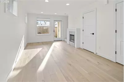 5470 SE Bybee Blvd #C, Portland, OR 97206 - Photo 9