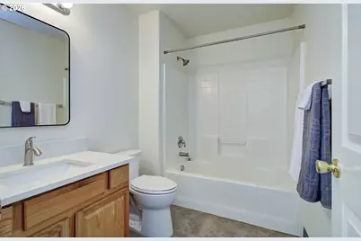 9715 NE 19th Pl, Vancouver, WA 98665 - Photo 29