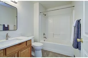 9715 NE 19th Pl, Vancouver, WA 98665 - Photo 29