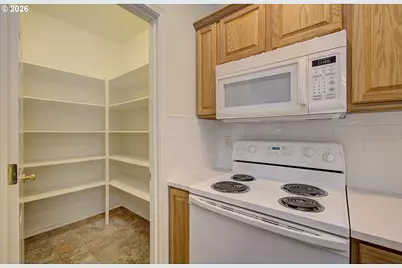 9715 NE 19th Pl, Vancouver, WA 98665 - Photo 13