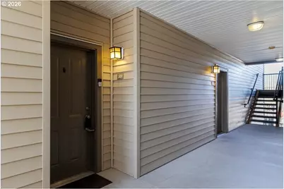 600 NW Lost Springs Ter #301, Portland, OR 97229 - Photo 5