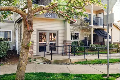 600 NW Lost Springs Ter #301, Portland, OR 97229 - Photo 1